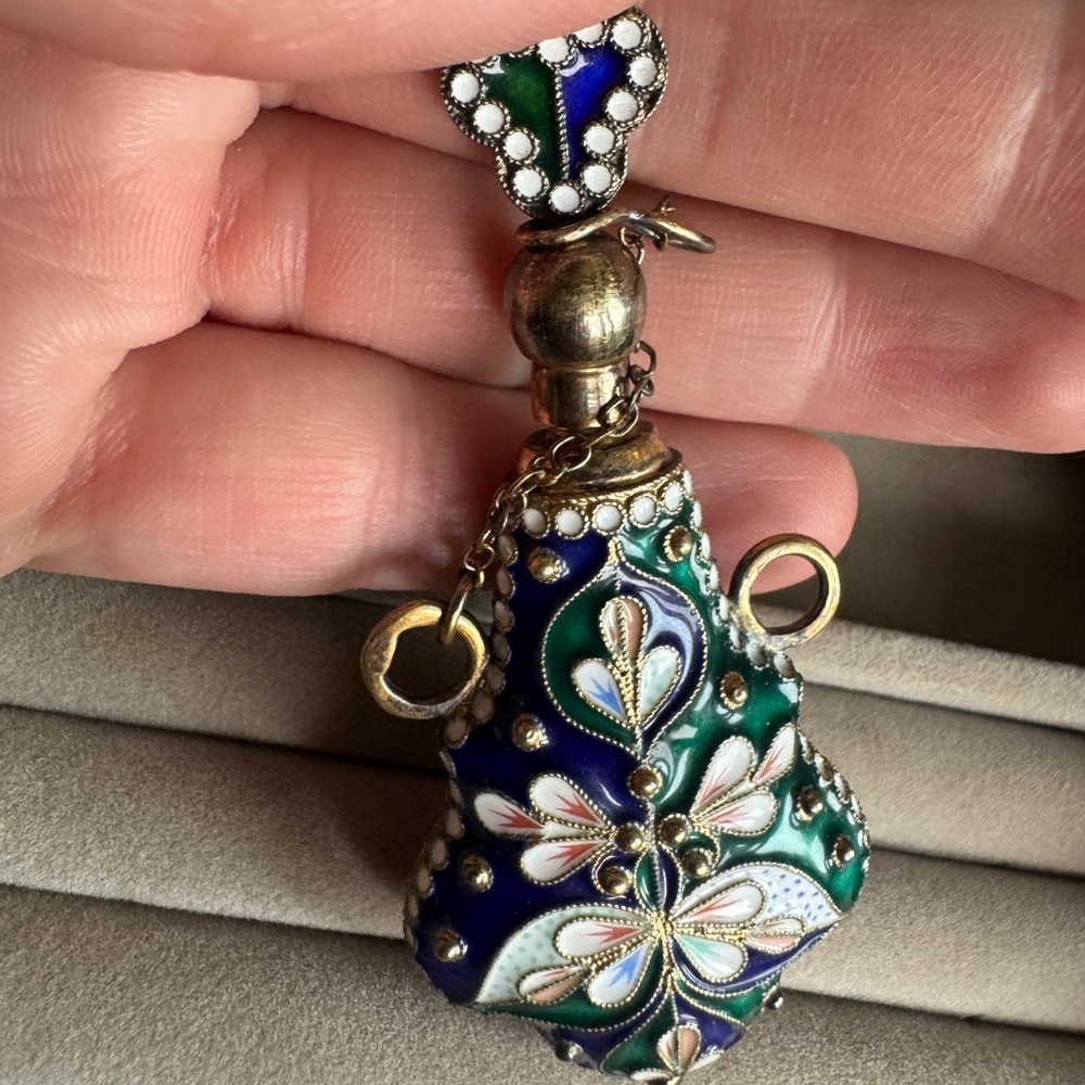Beautiful Sterling silver enamel oil and perfume decanter - Picture 6 of 13